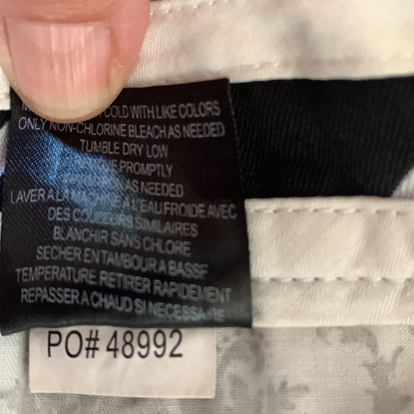 Volcom shorts - Picture 12 of 13